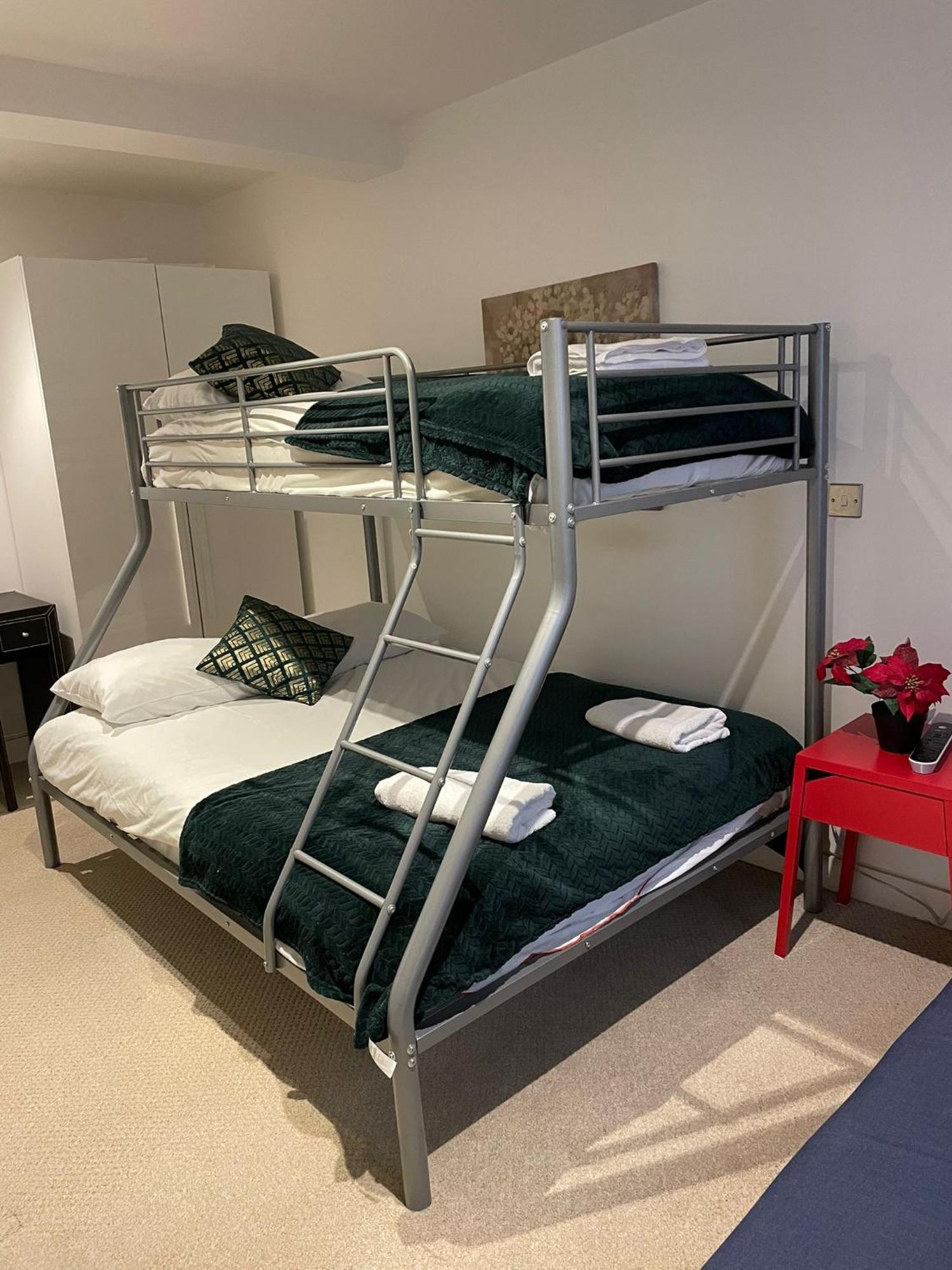 Central Cosy Studio Apartments Лондон Екстер'єр фото